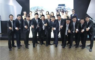 青岛三合奔驰汽车春季车展精彩回顾 豪华盛宴，智启未来